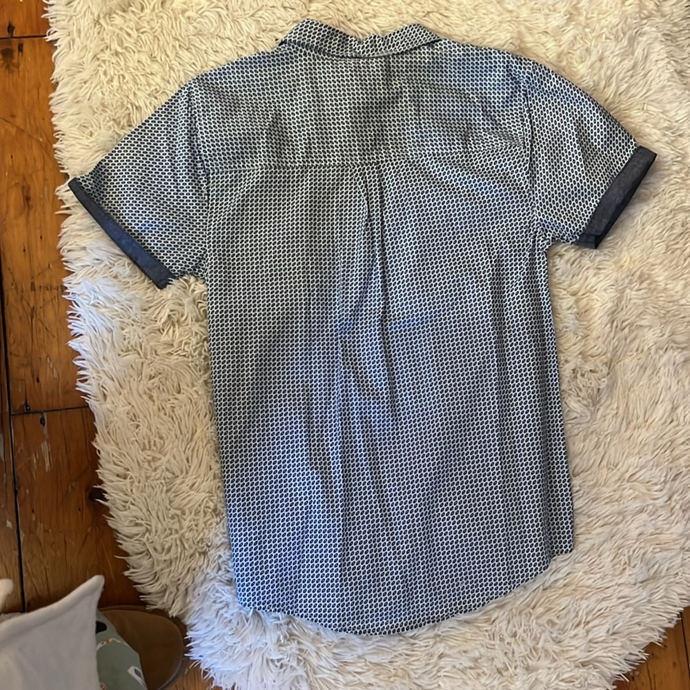 Shirt - Picture 5 of 5